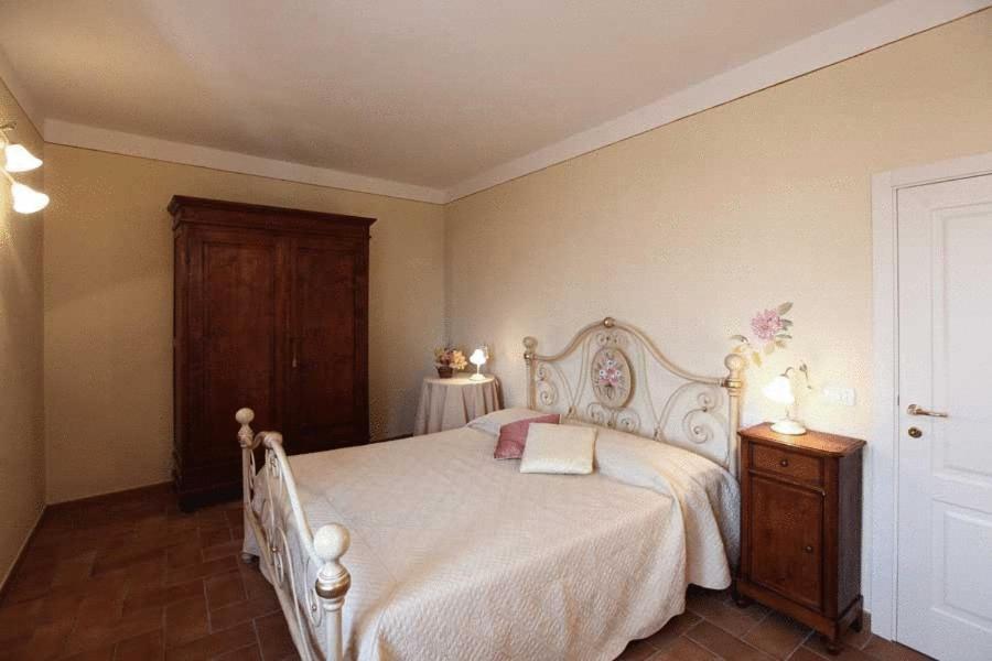 Borgo Villa Risi Siena Exterior foto