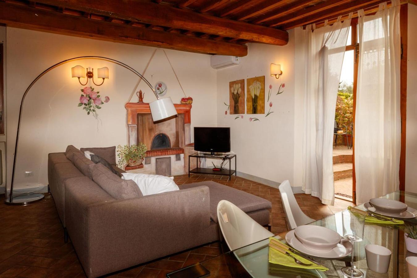 Borgo Villa Risi Siena Exterior foto