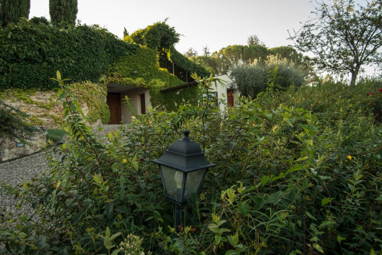 Borgo Villa Risi Siena Exterior foto