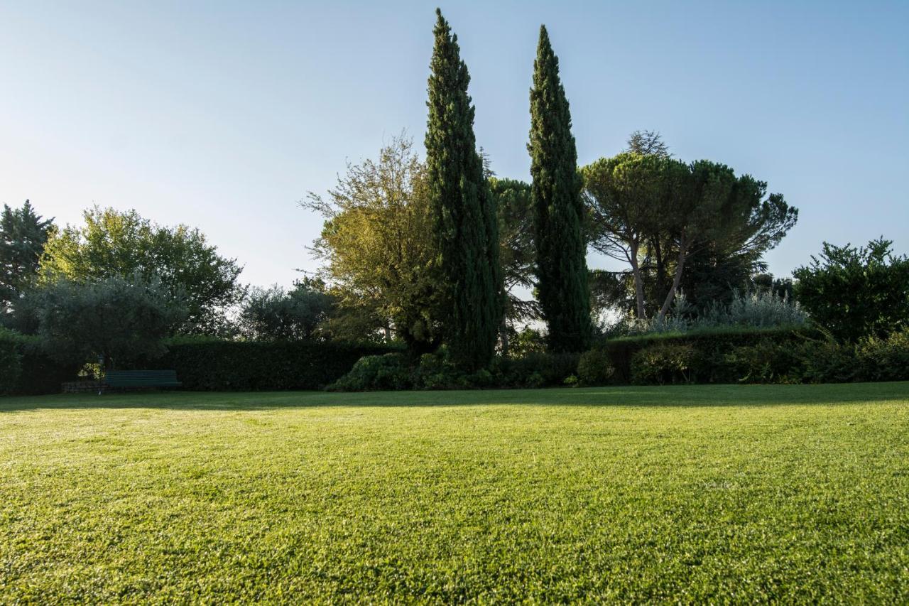 Borgo Villa Risi Siena Exterior foto